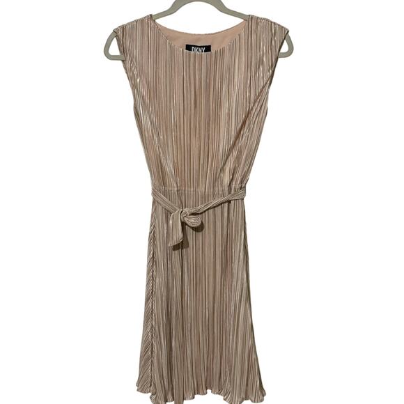 DKNY Size 6 Cream & Gold Pleated Belted Shimmer Fit and Flare Dress - Picture 2 of 9